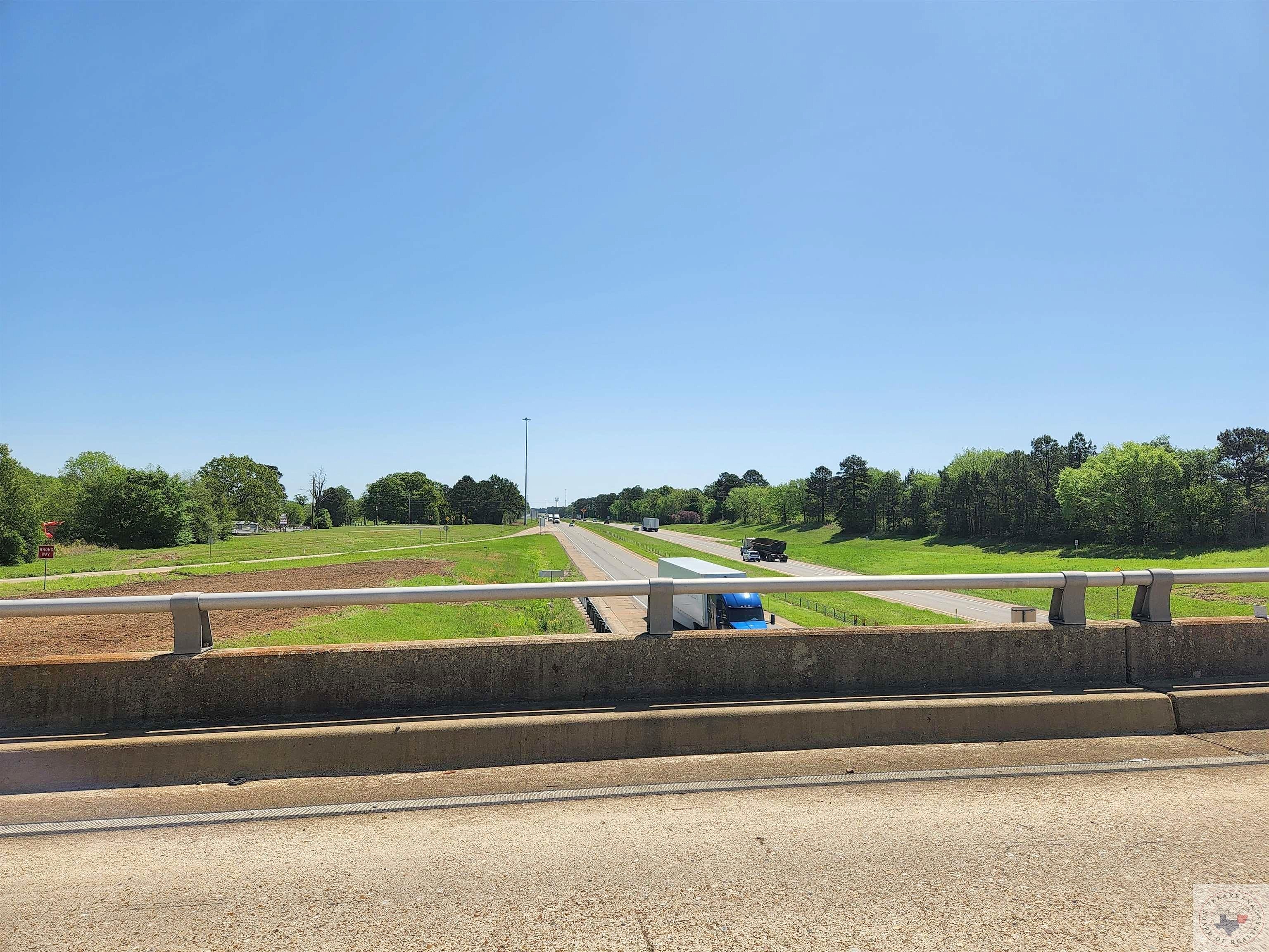 32 7 acre I-30