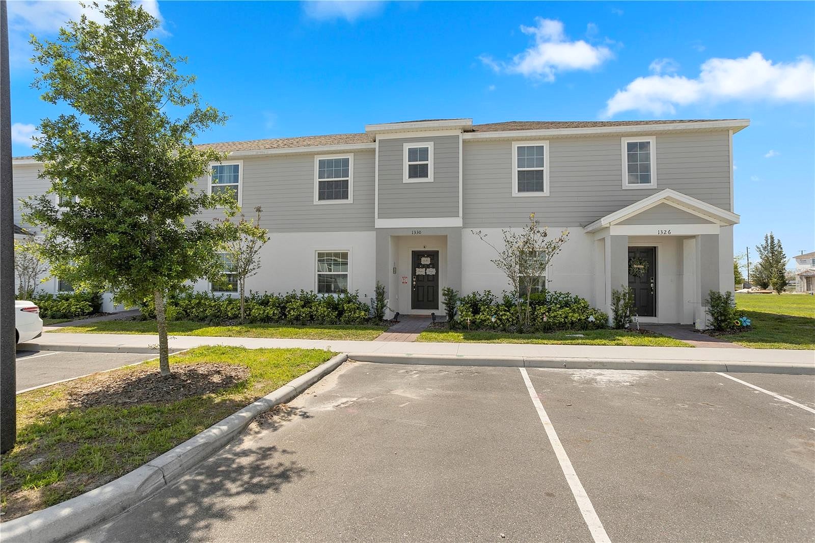 1330 BLAZING STAR LN  