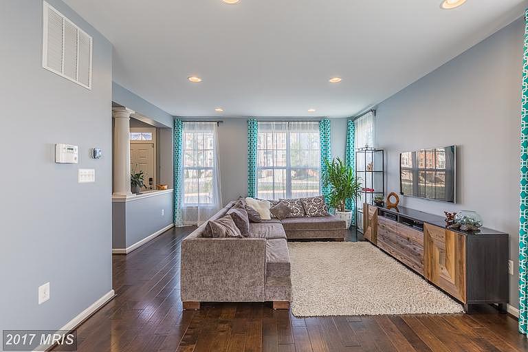 11802 Dawkins Rdg Ln  