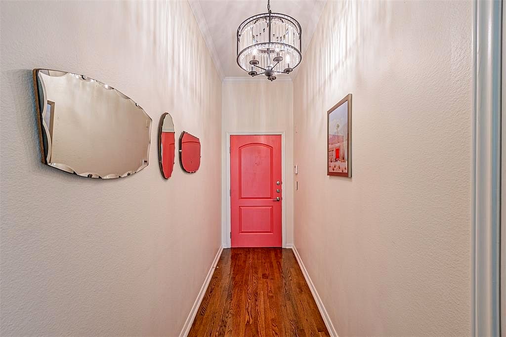 3225 TURTLE CREEK BLVD Unit 247