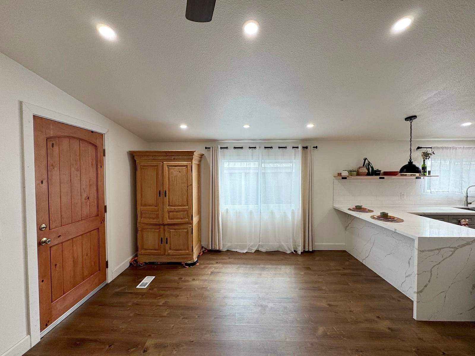 13202 Hoover St Unit 67  