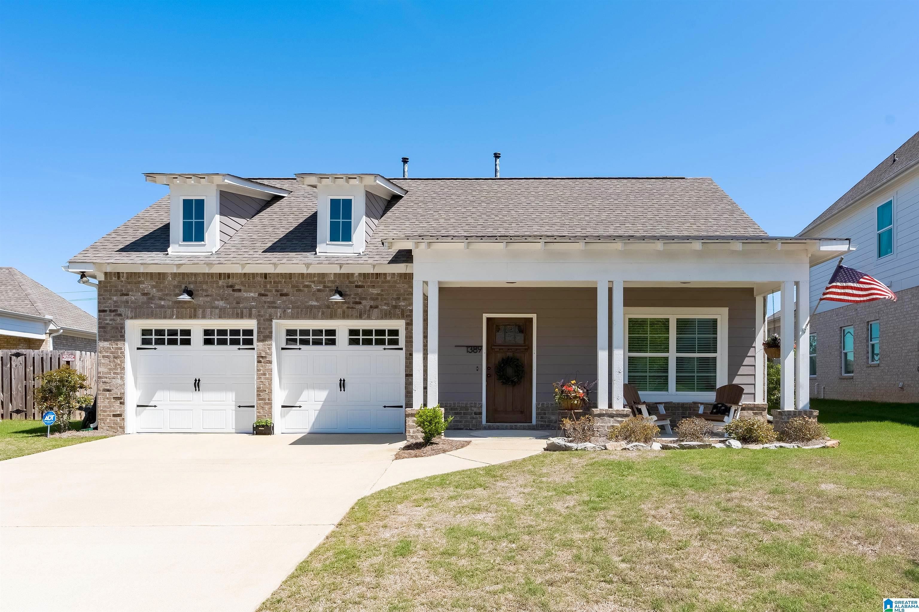1389 Woodridge Pl  