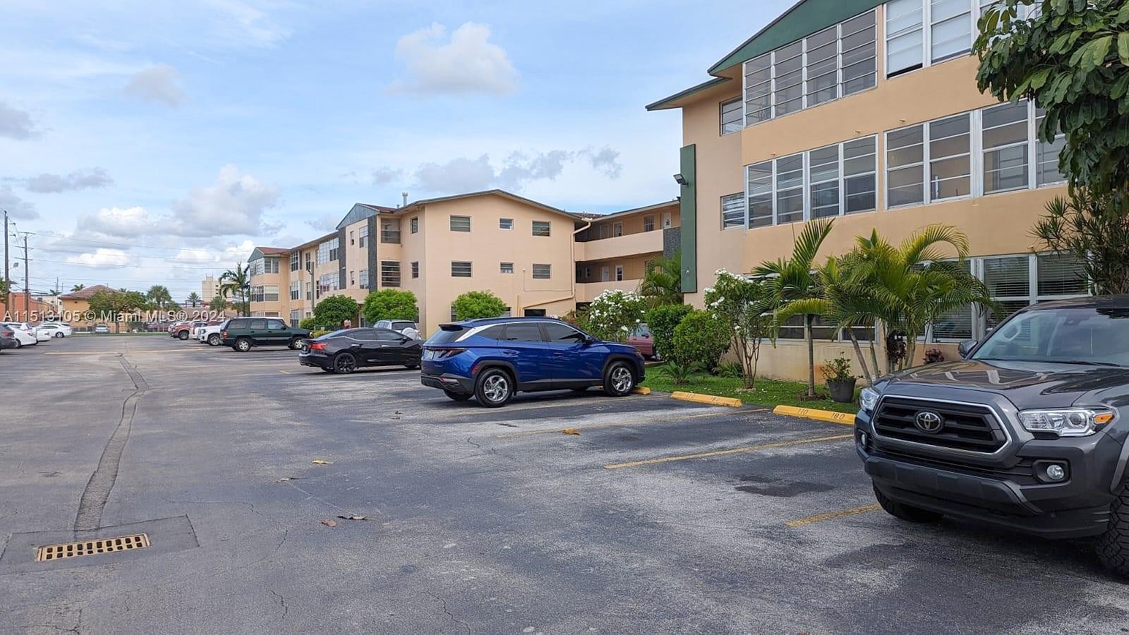 110 ROYAL PALM RD Unit 305  