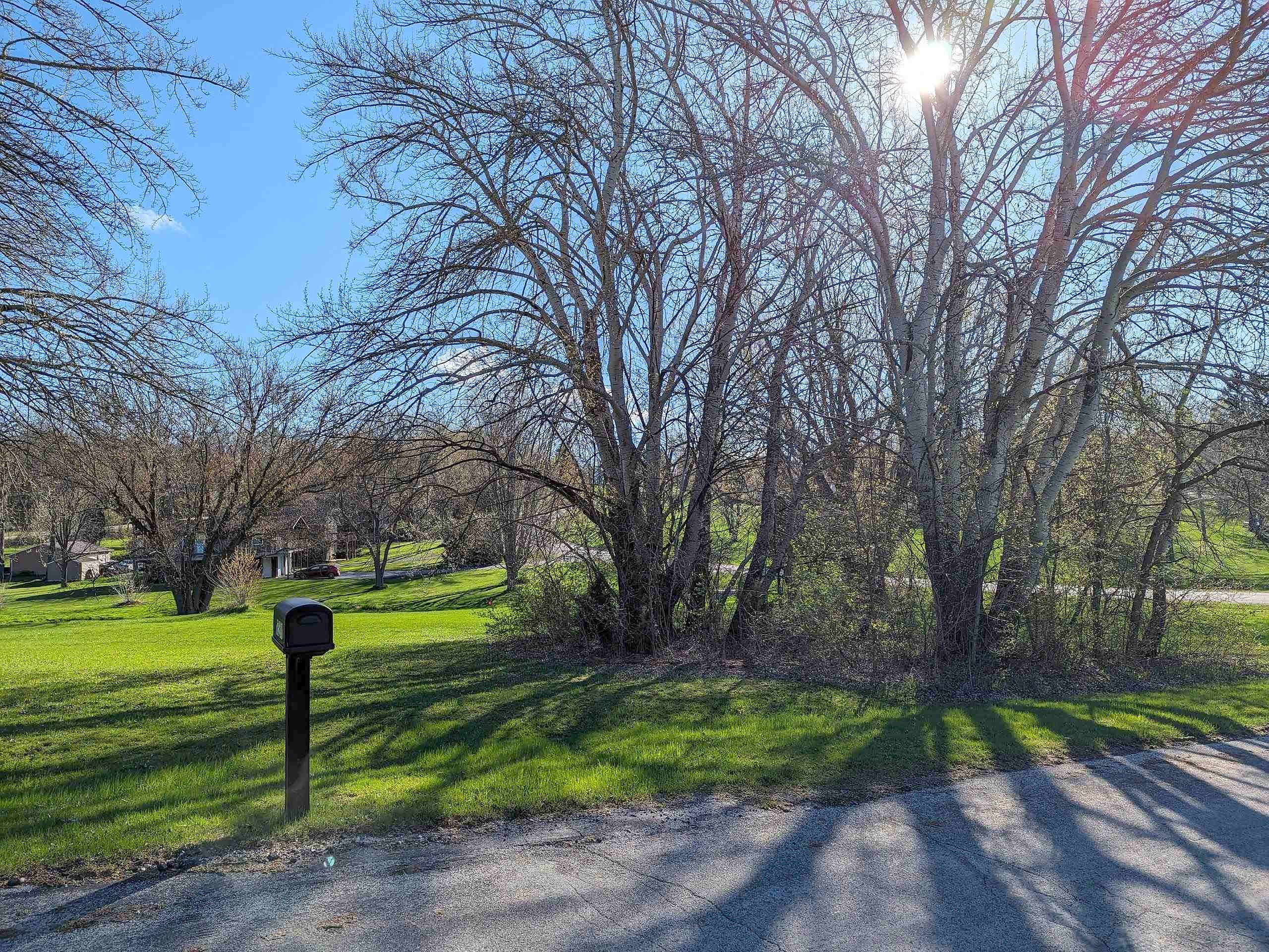 2266 LAKE SUMMERSET RD  
