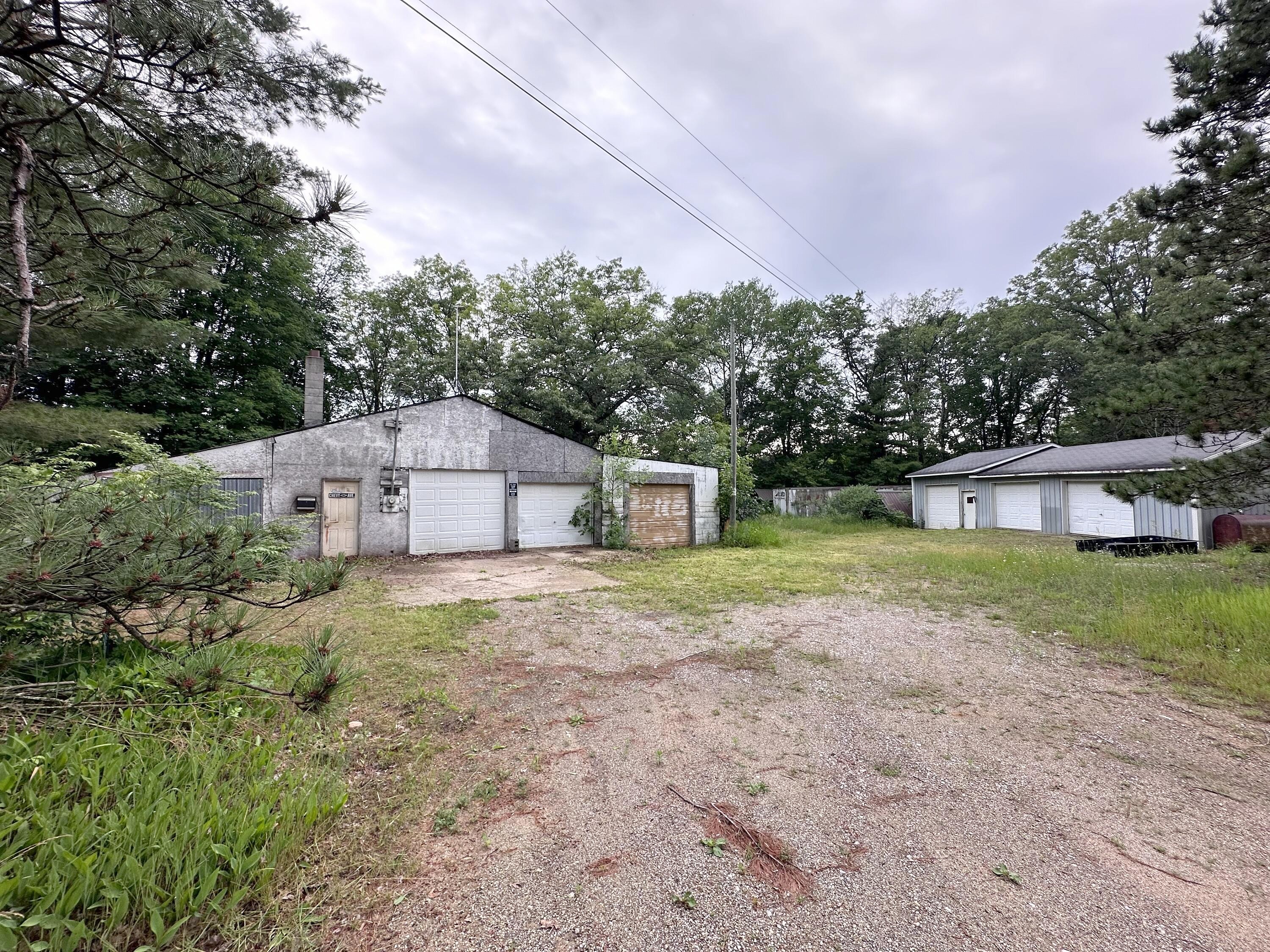 345 E Echo Dr  