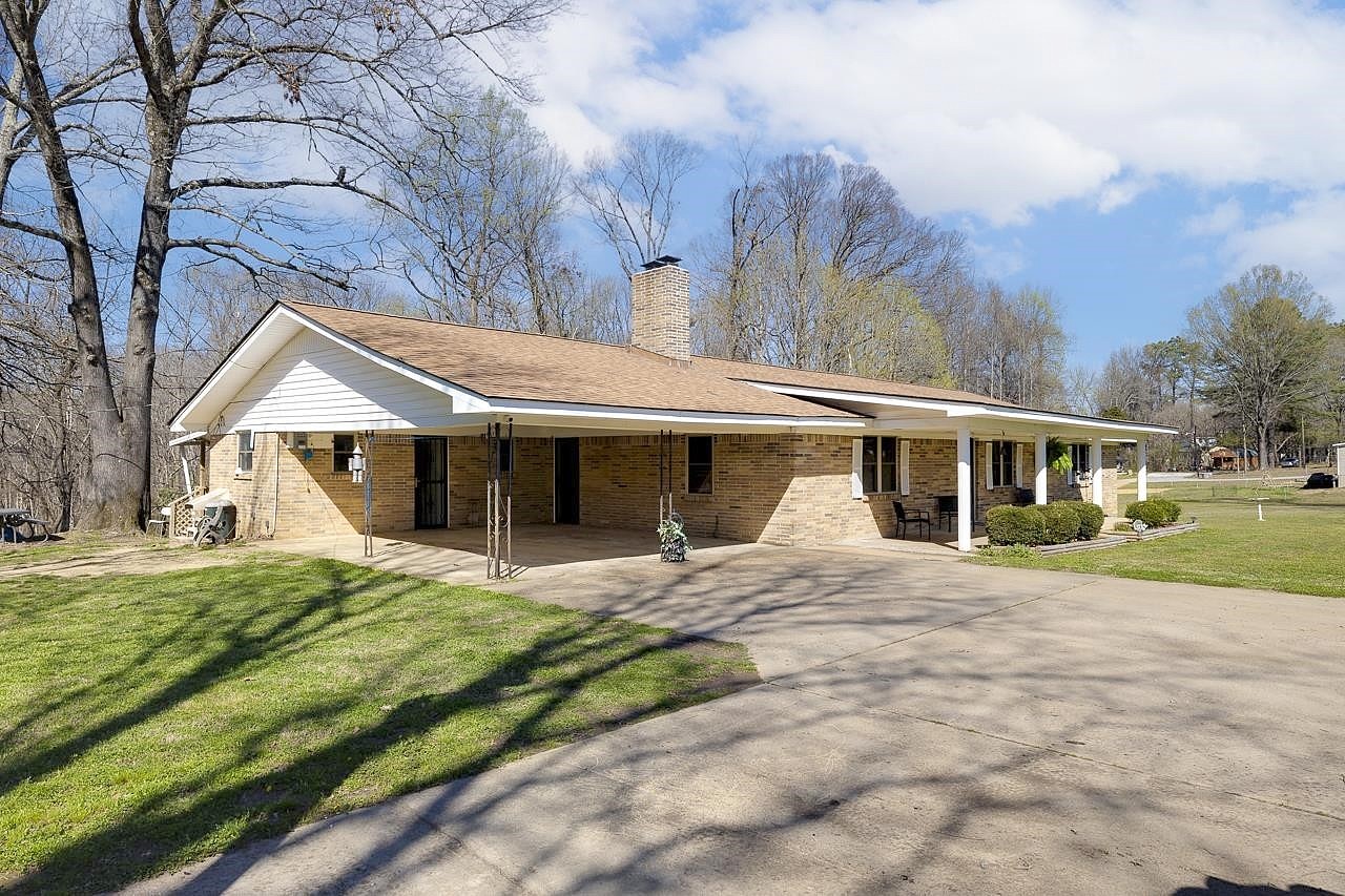 3121 RAY Blf RD  