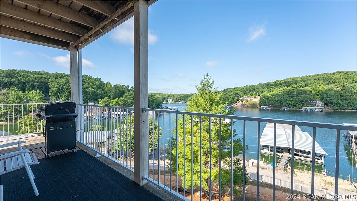 20 WHEEL HOUSE CT Unit 2A  