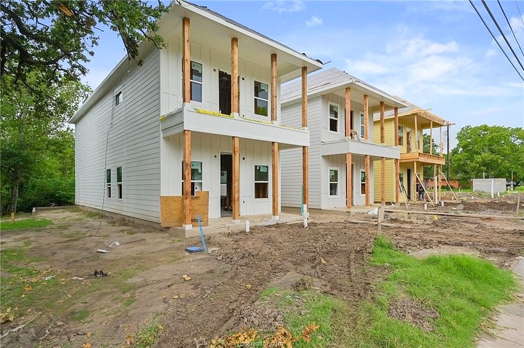 2800 Cavitt Ave  