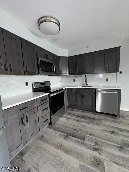 60 PARKWAY DR E Unit 1B  