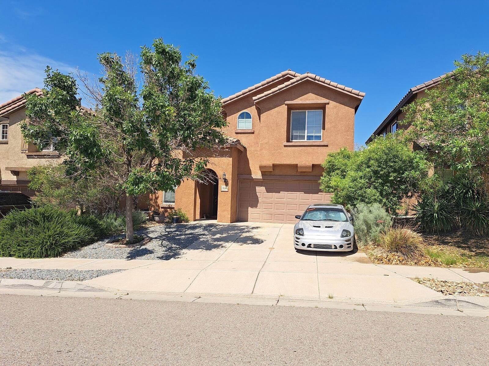 318 Tierra Rosa Pl NE  