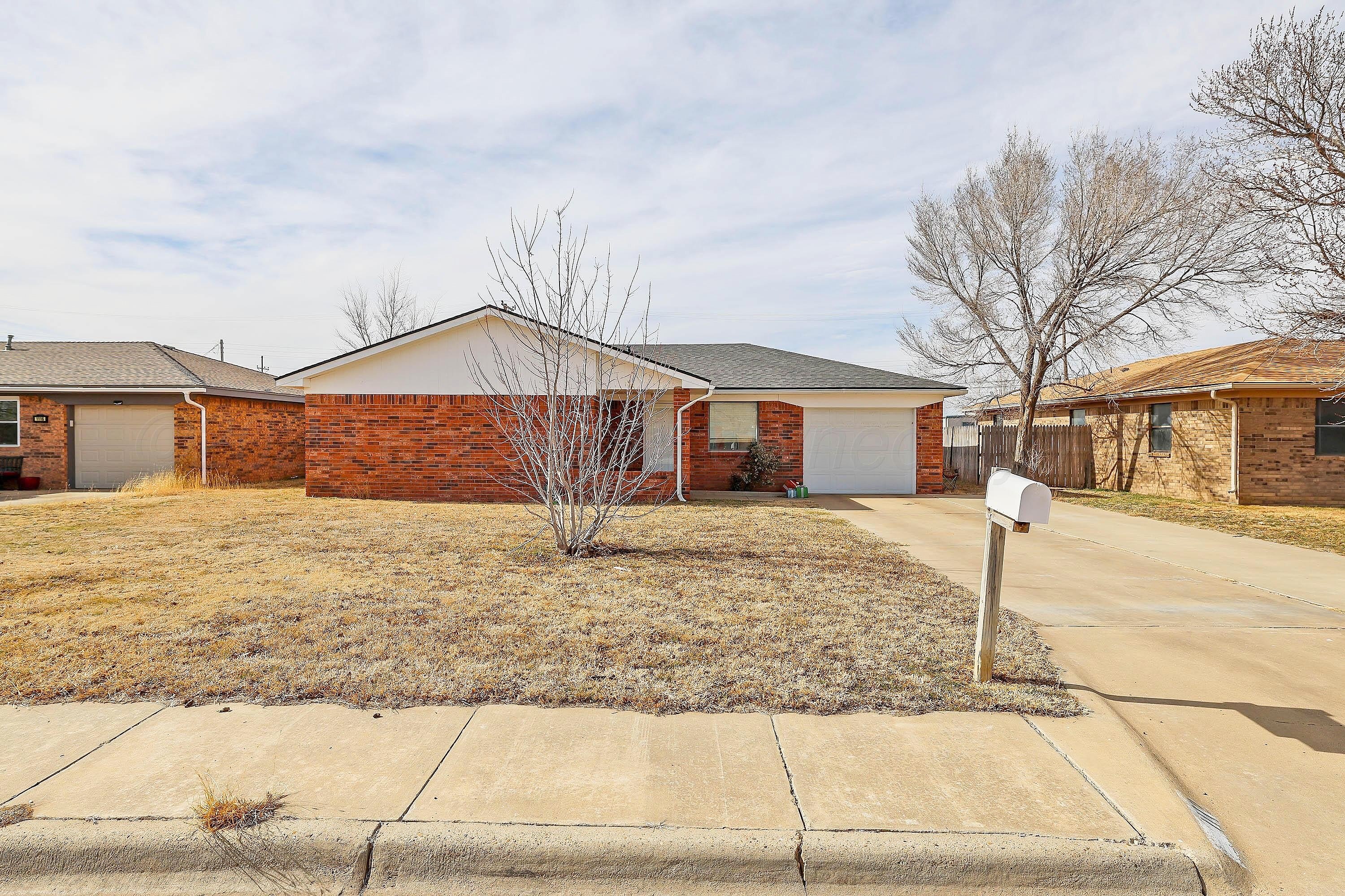 1112 Bruce Ave
