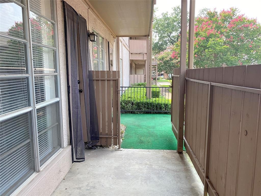 10588 High Hollows Dr  