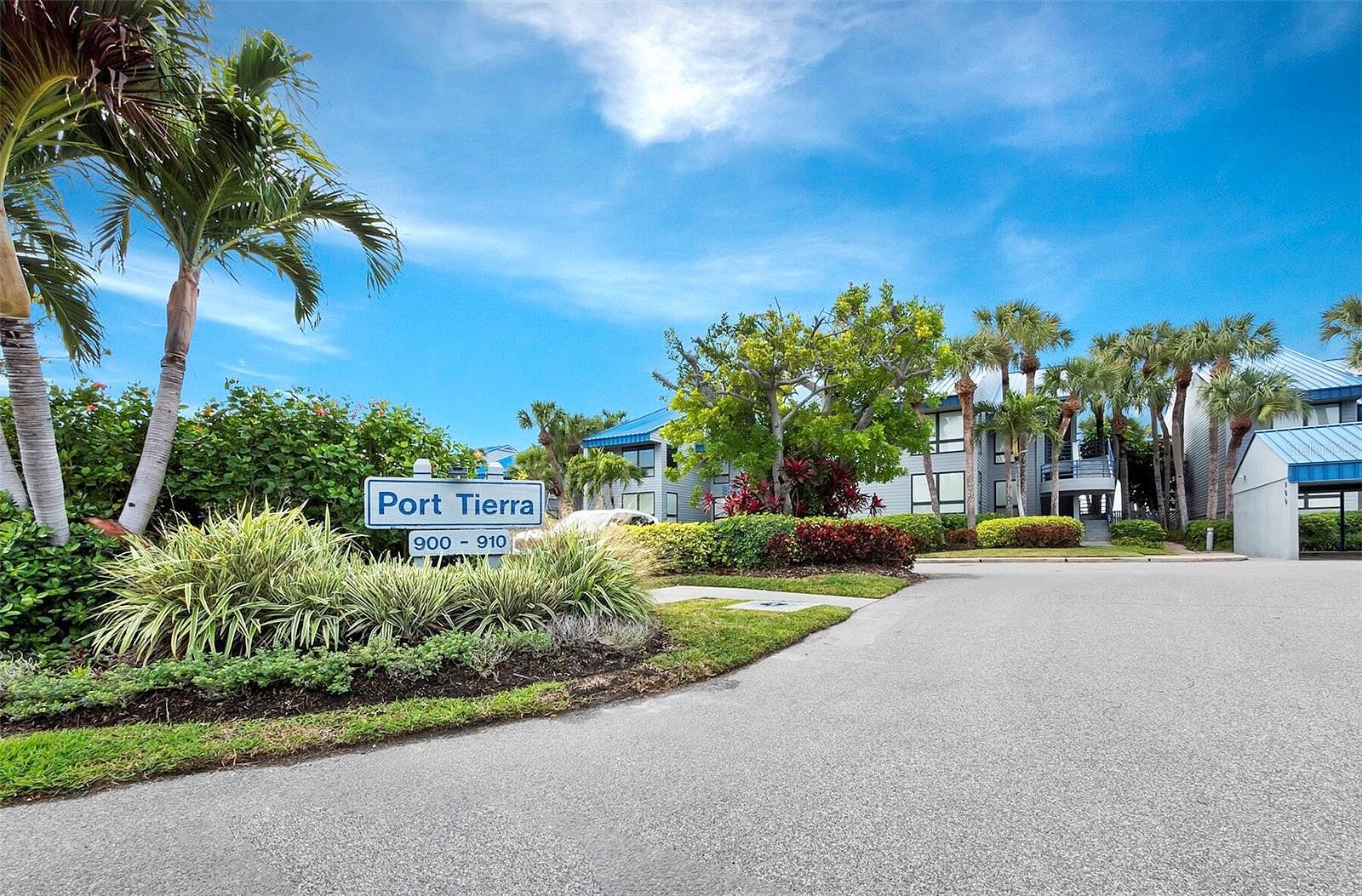 910 PINELLAS BAYWAY S Unit 106  