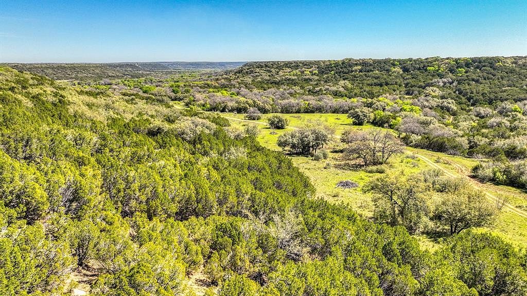 001 Lake Crk Rd  