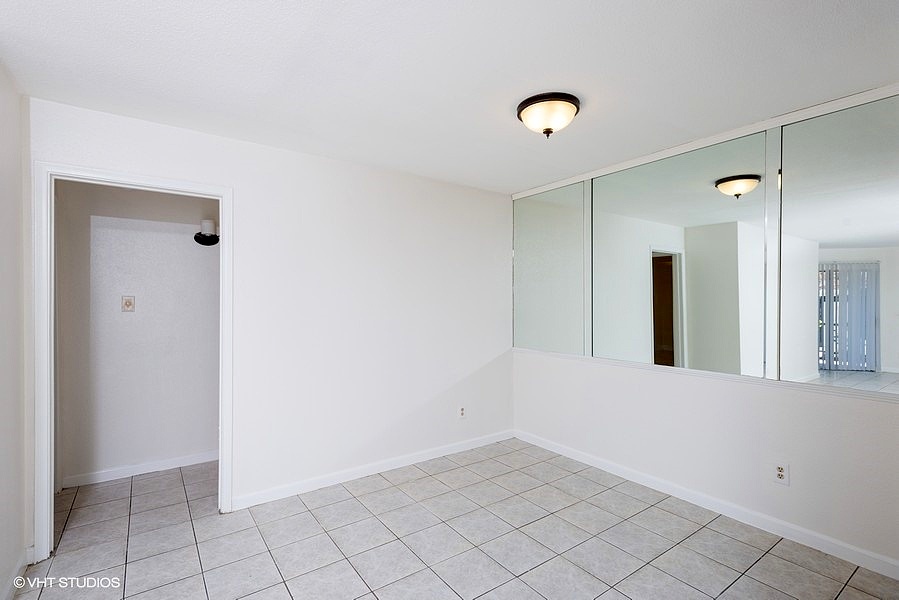 9700 LEAWOOD BLVD Unit 1101  