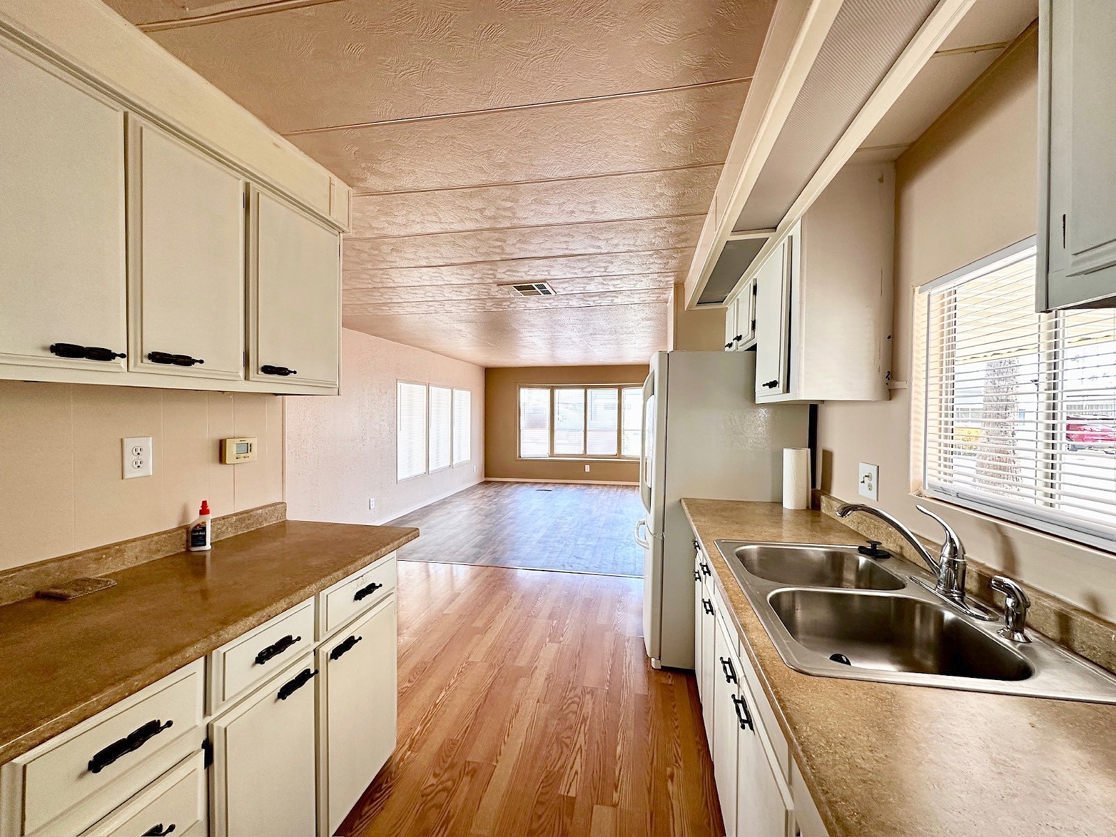 2600 E Allred Ave Unit 101