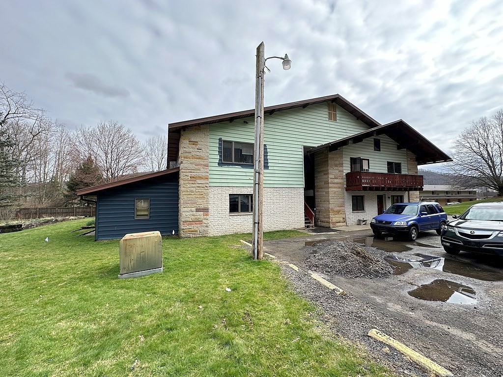 853 Allegheny Blvd