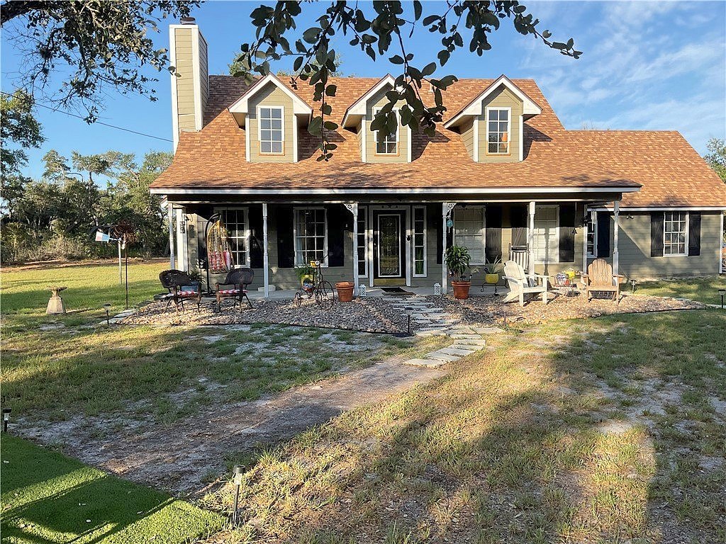 322 Whispering Woods Dr