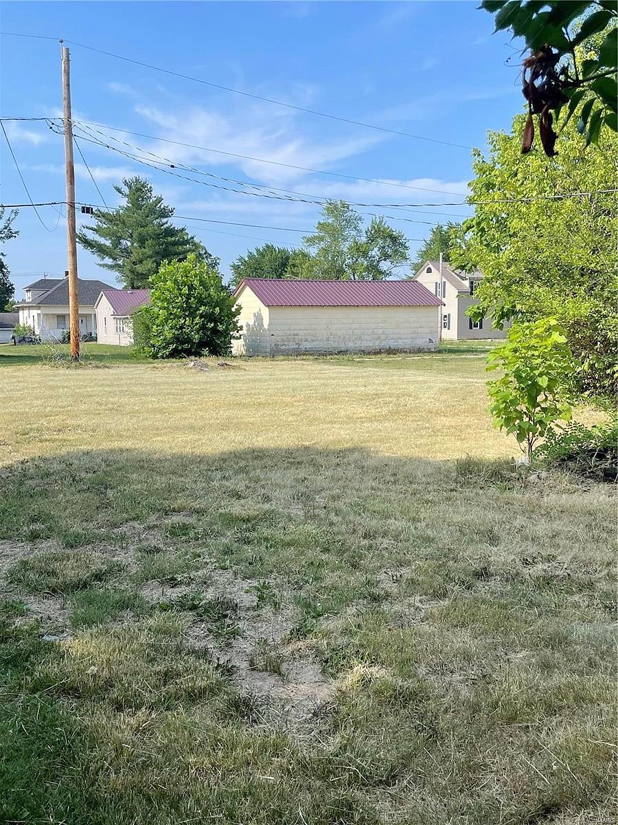 504 E Cherry Ave  