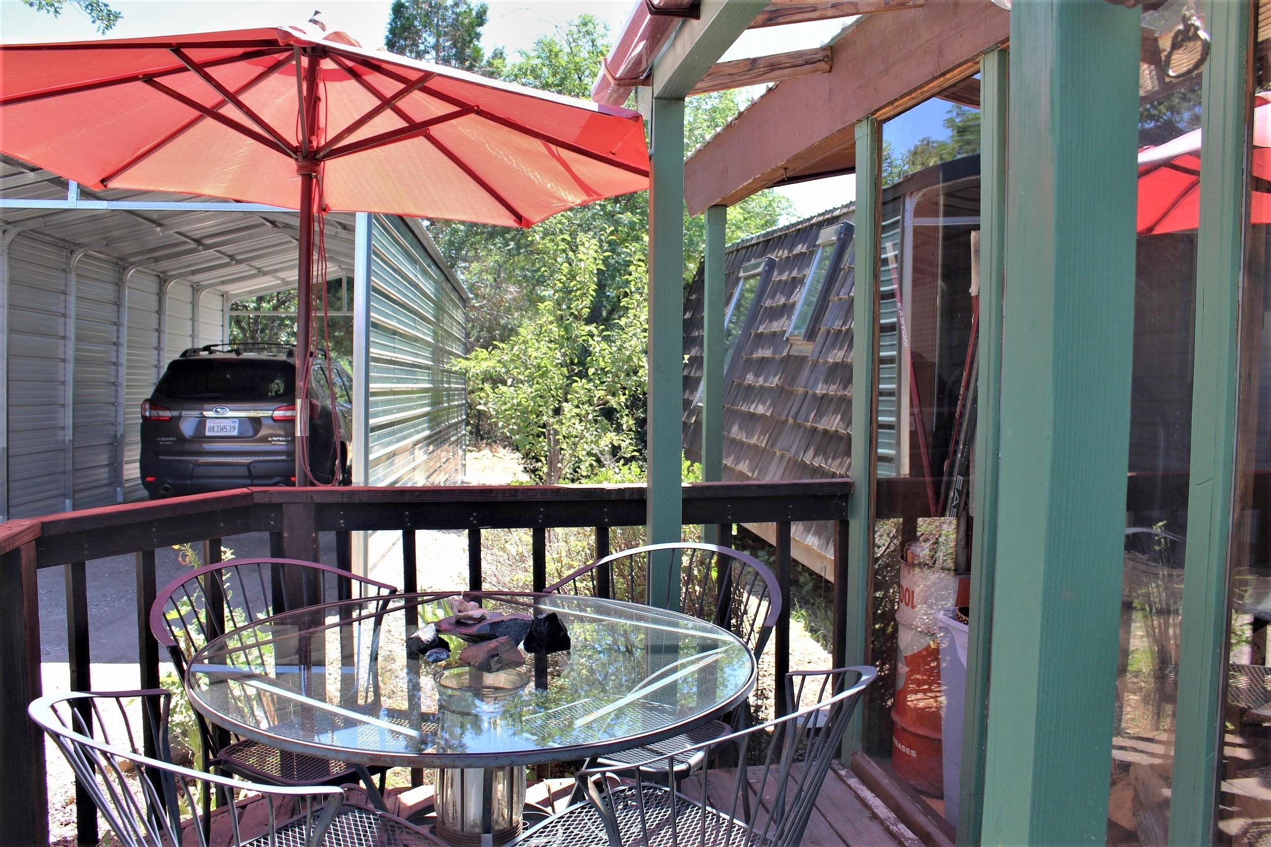 442 Redwood Rd  