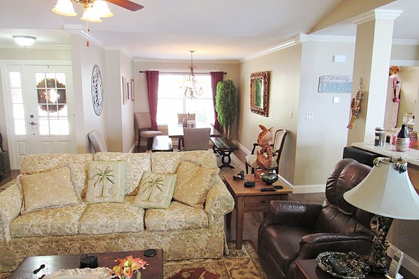37 Eastlake Dr  