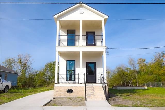 2418 FATS DOMINO Ave