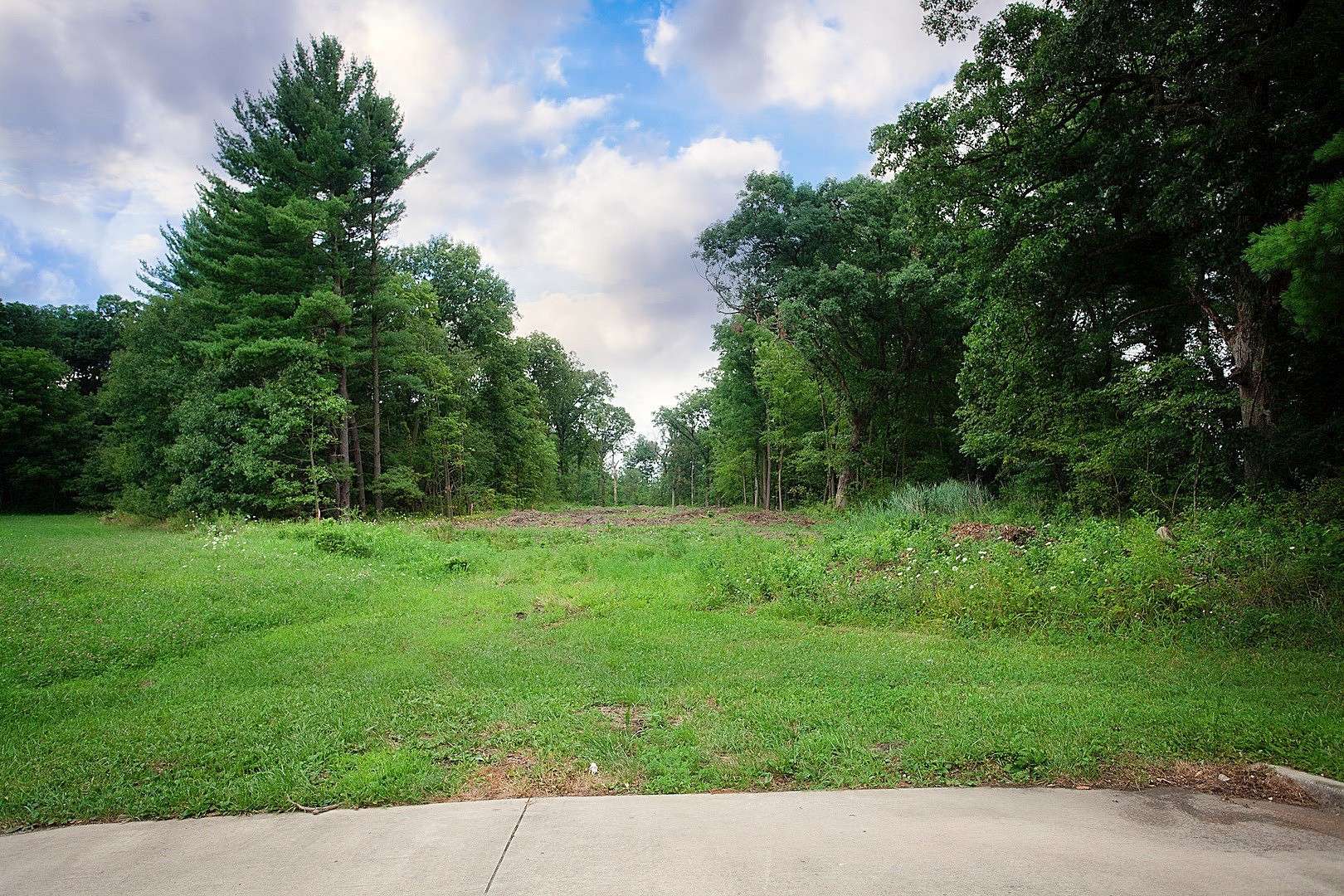 16611 Noble Ln