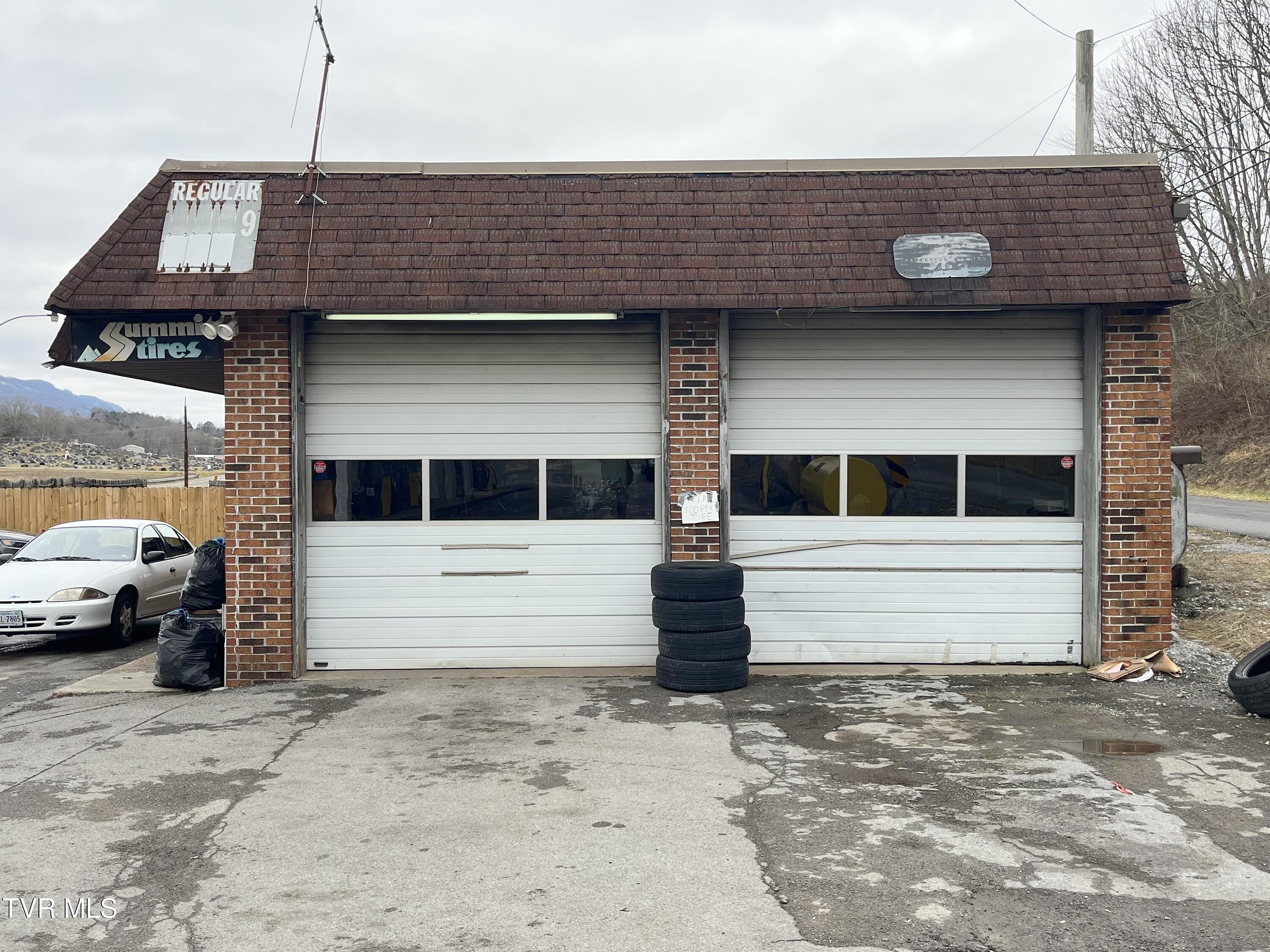 138 Harless Dr Suite 101 102