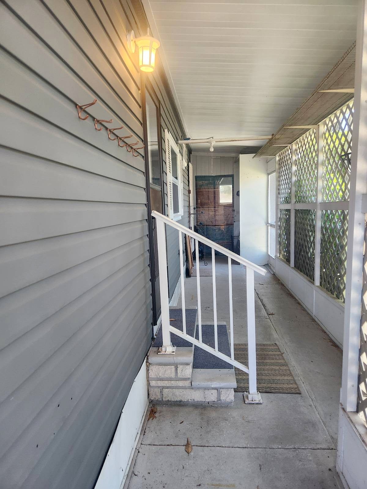 100 Hampton Rd Unit 190  