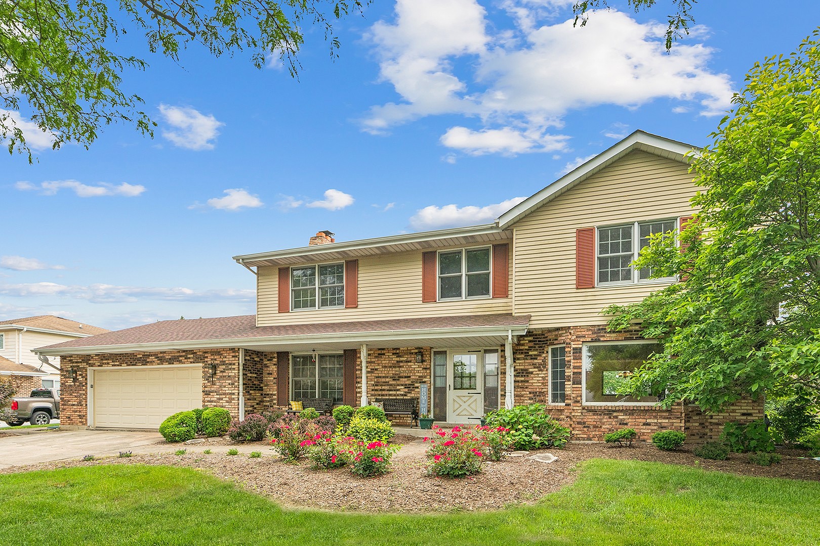 3018 Bonnie Brae Cres