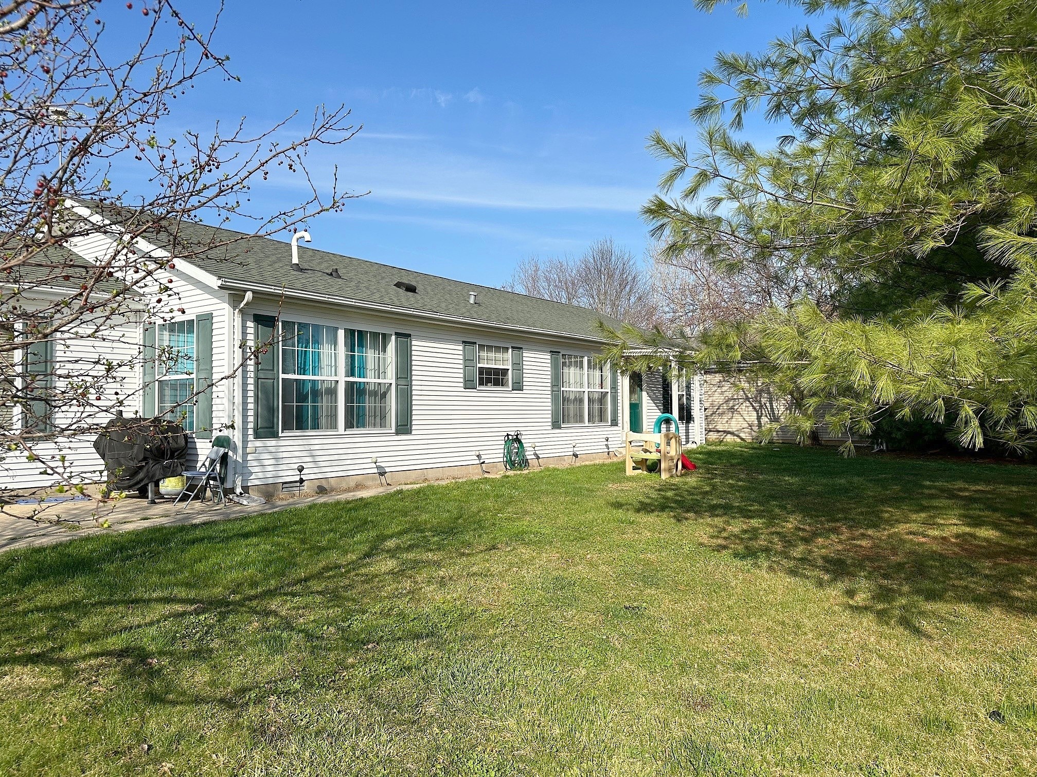 781 Northern Acres Dr  