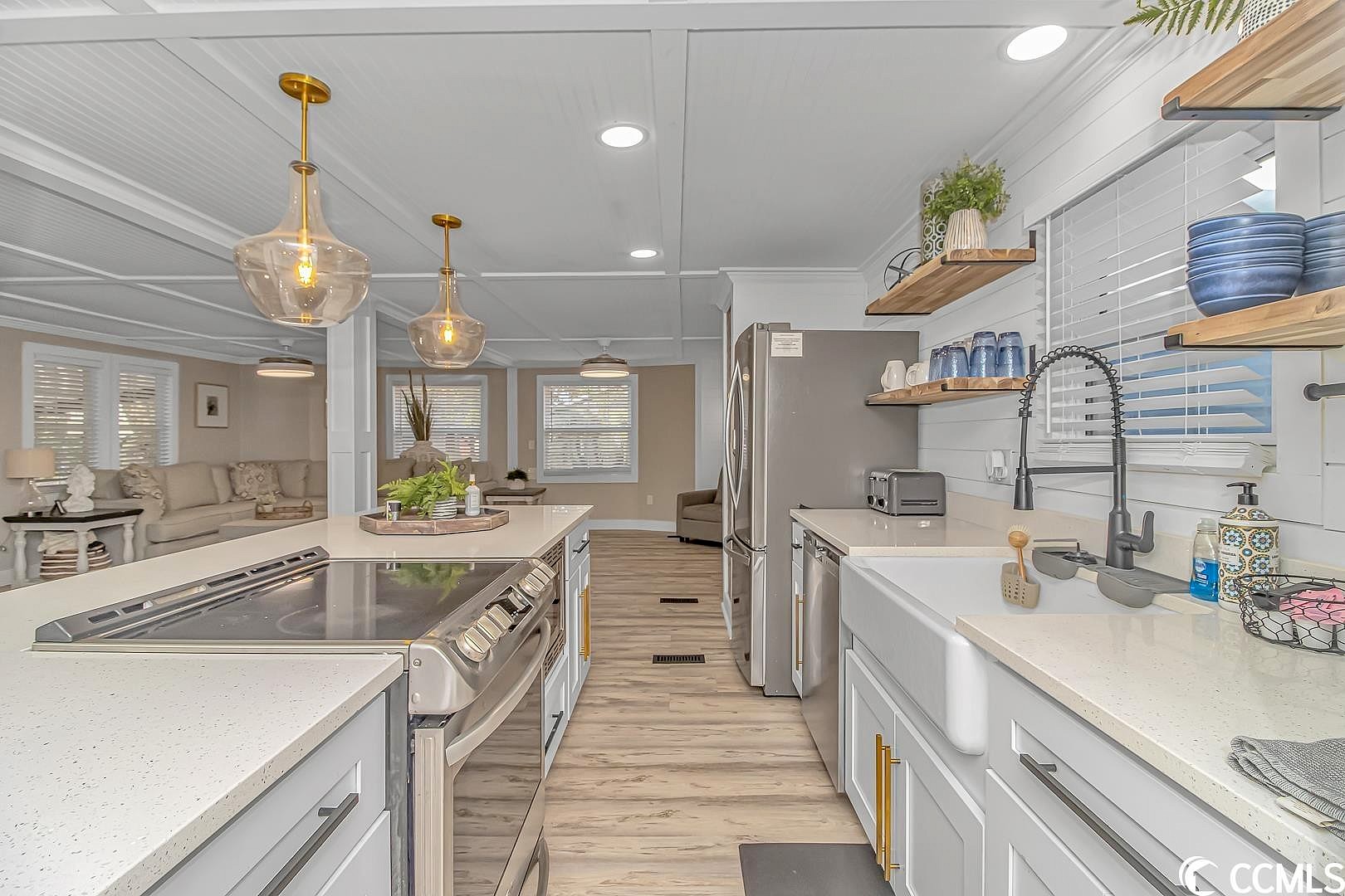 6001-Mh143 S Kings Hwy  