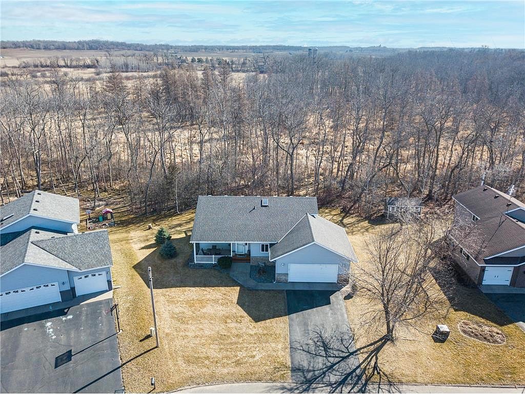 316 Walnut Cir  