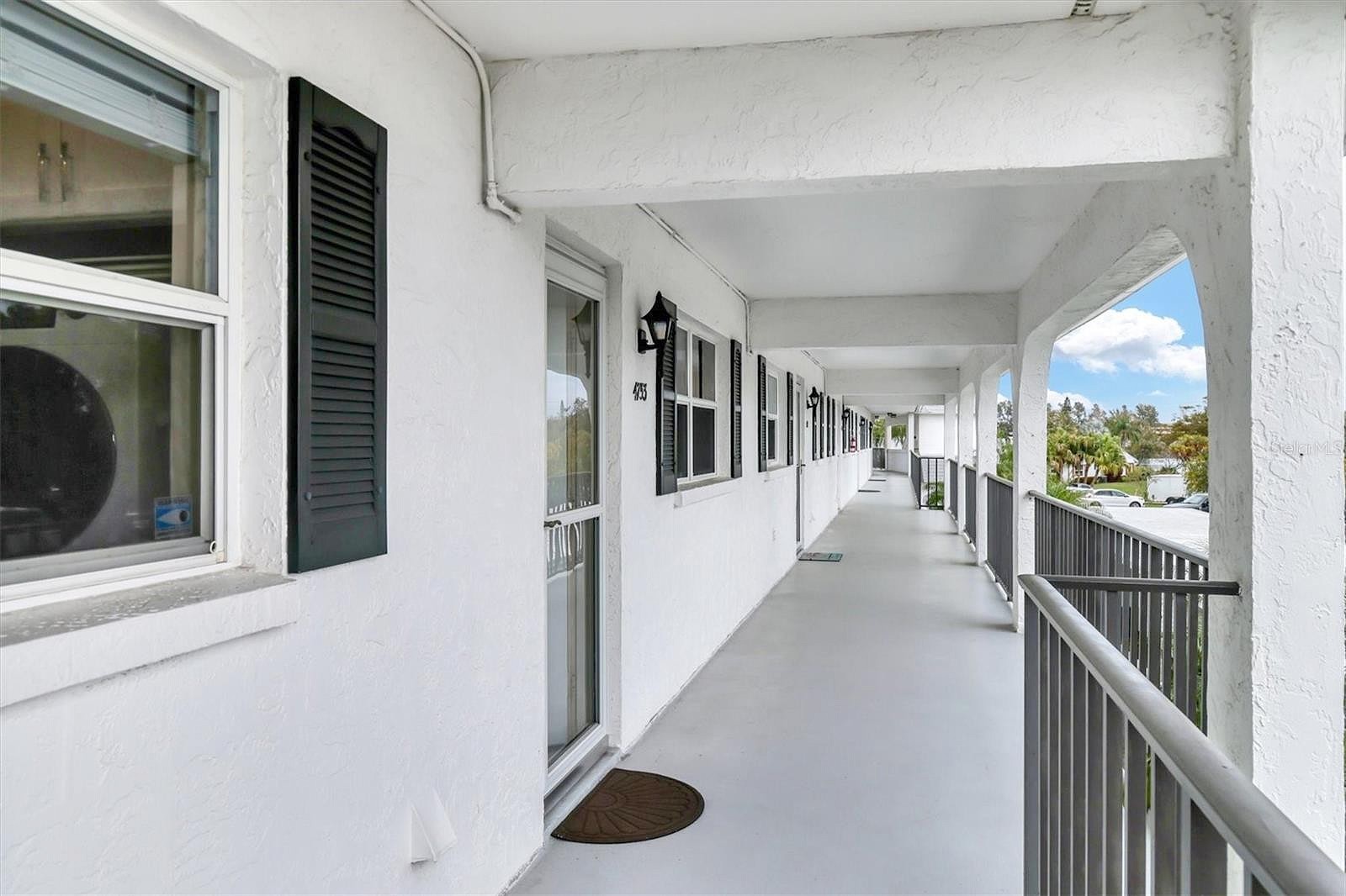 4753 Independence Dr  