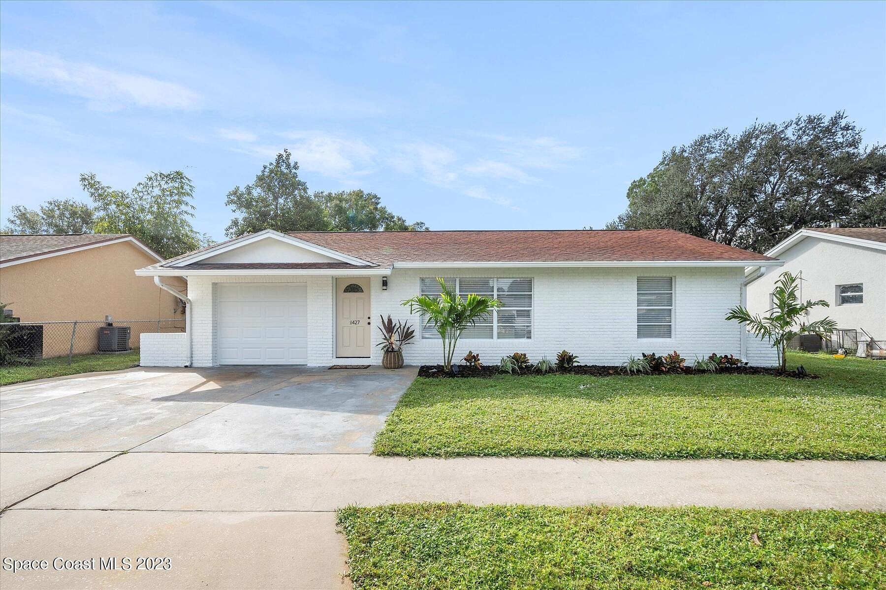 427 EARL AVE  