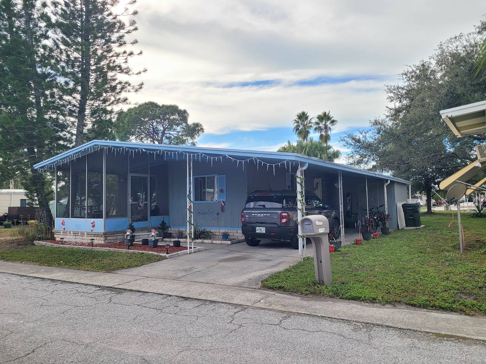 7501 142nd Ave N Unit 705  