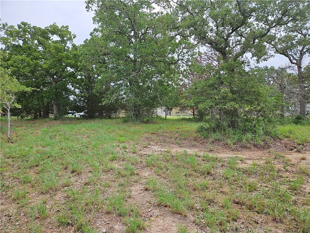 LOT 33 Apache Dr  