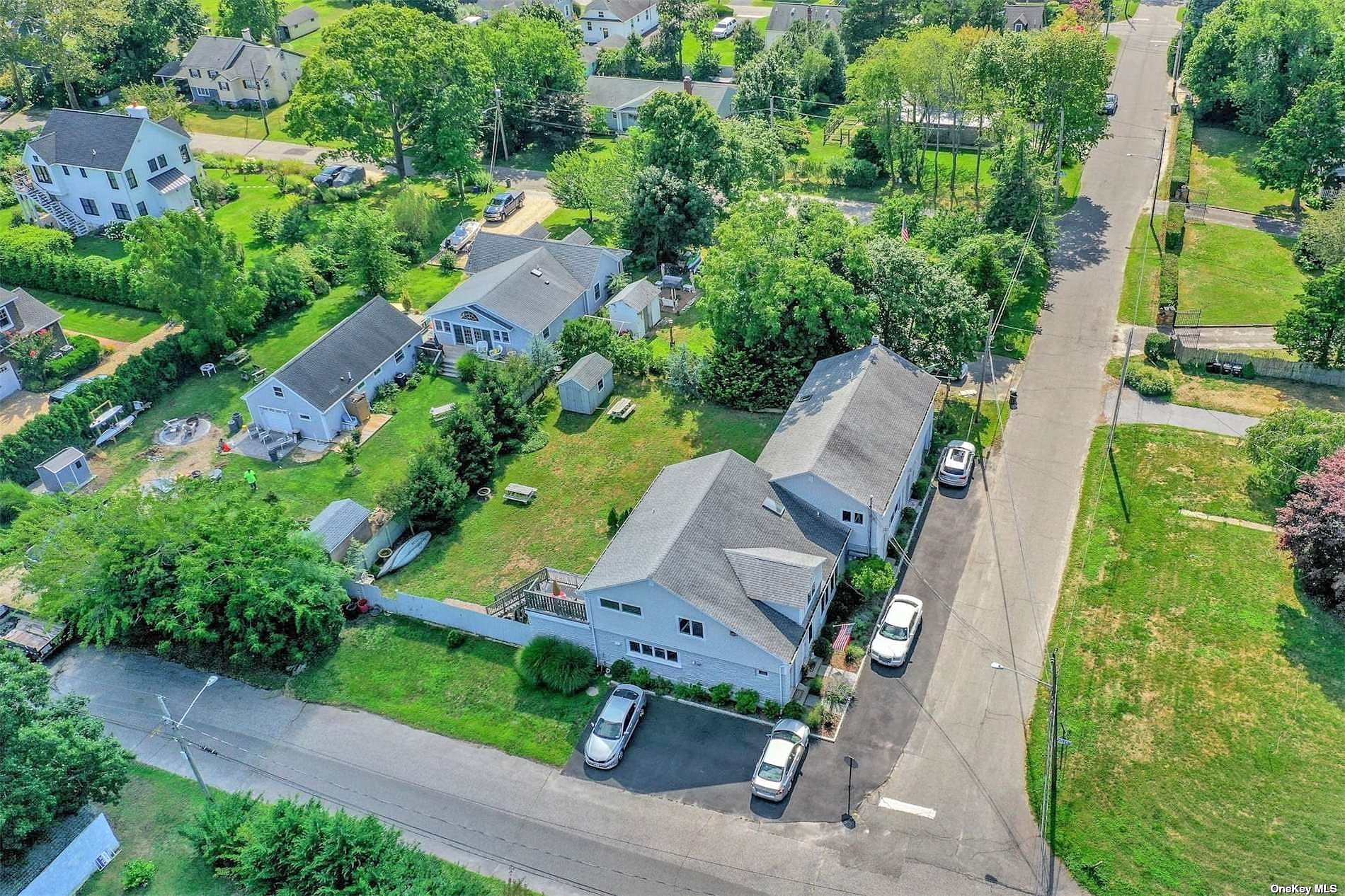 101 2nd St