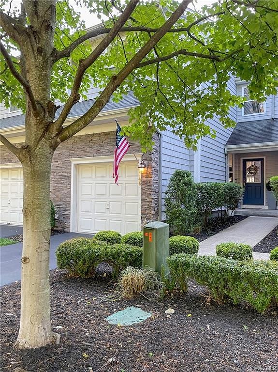 146 HUDSON POINTE DR  