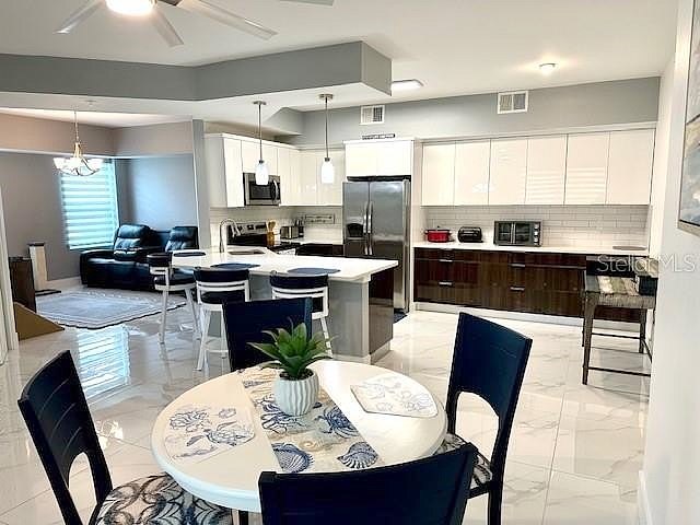 200 Gardens Edge Dr Unit 211  