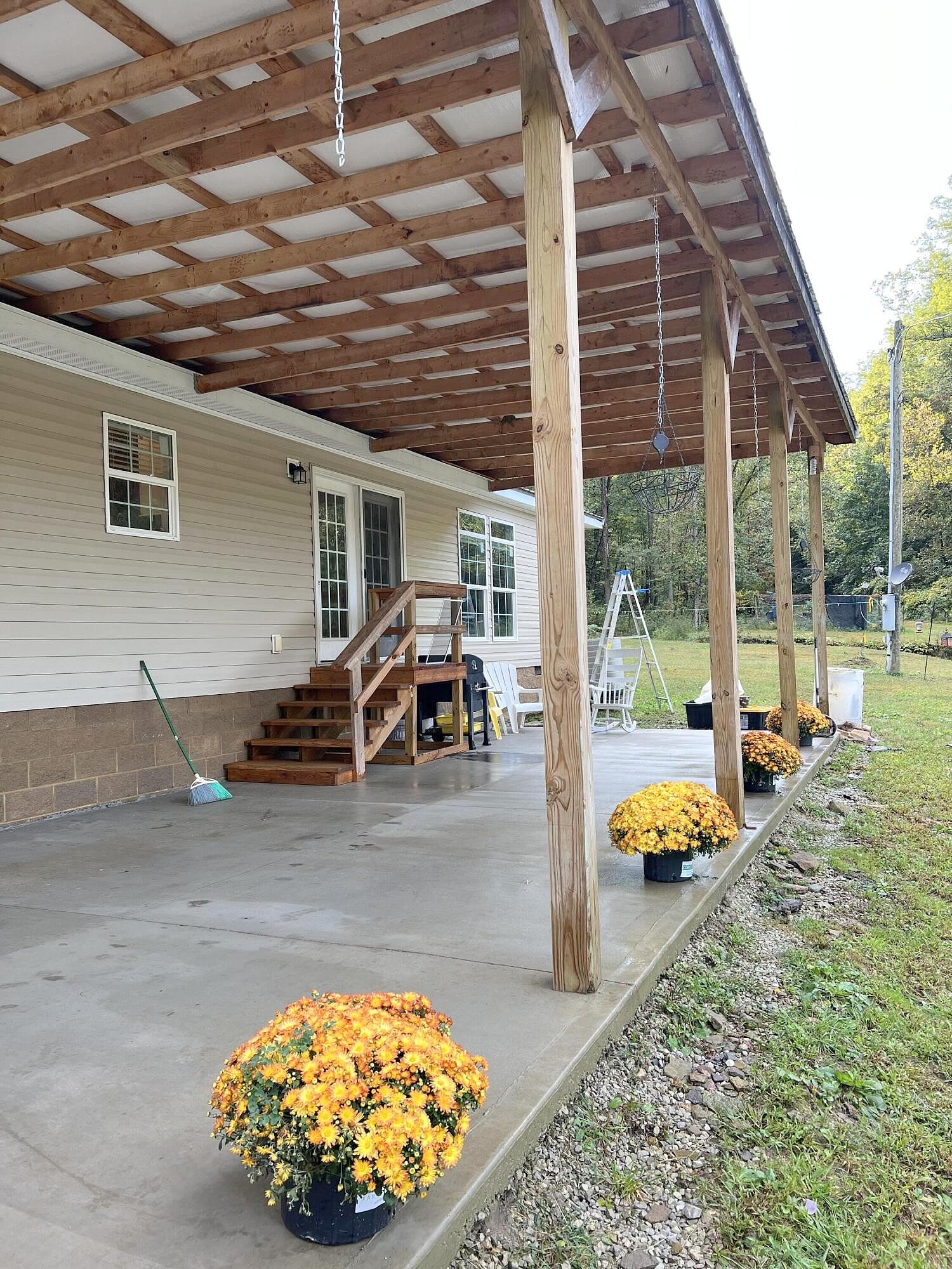 4949 Beech Creek Rd Rd  