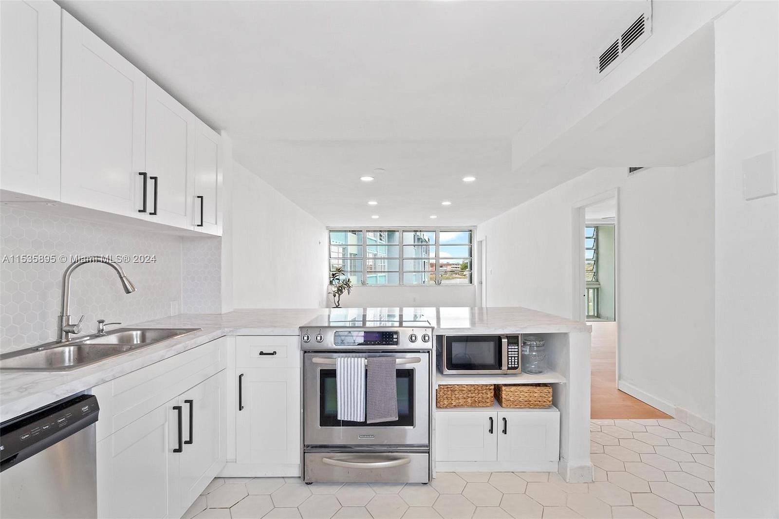 1501 NE Miami Gardens Dr Unit 237  