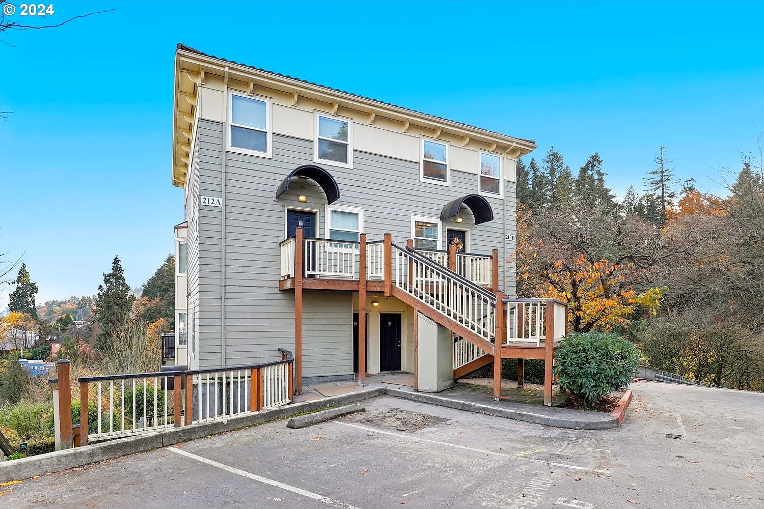 212 NW UPTOWN TER Unit 3B  