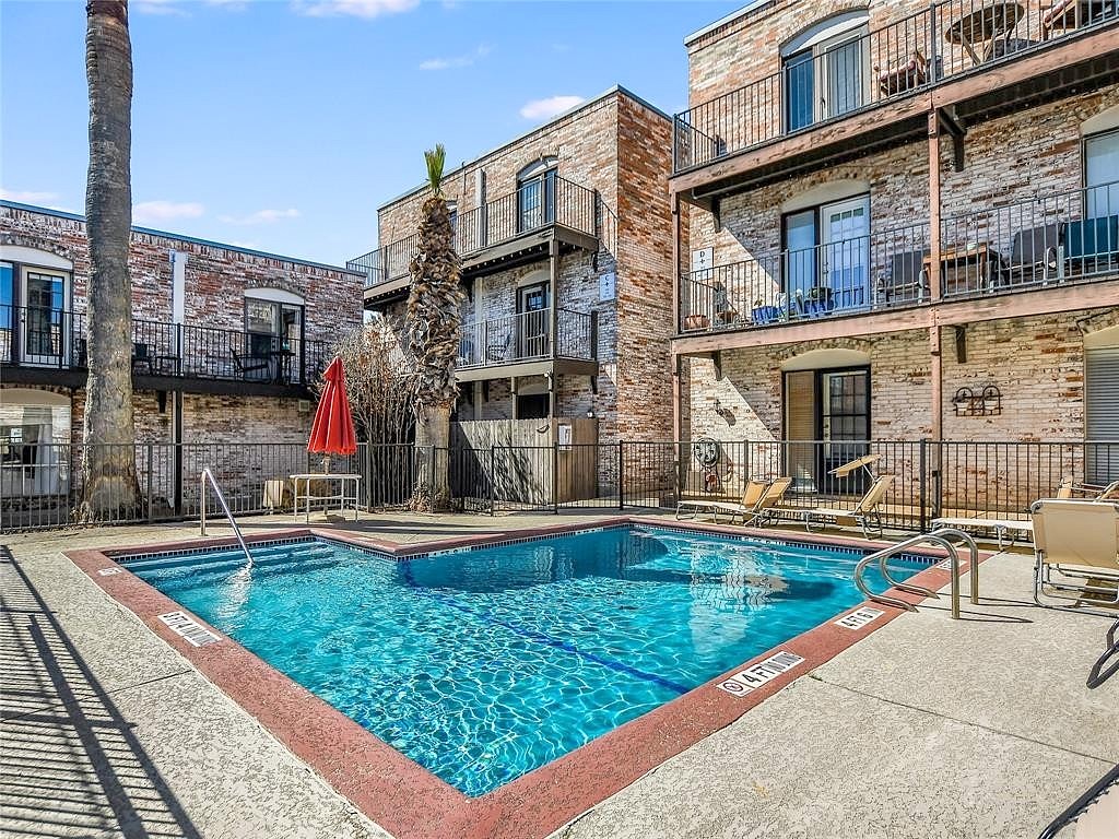 6501 E Hill Dr Unit 125  