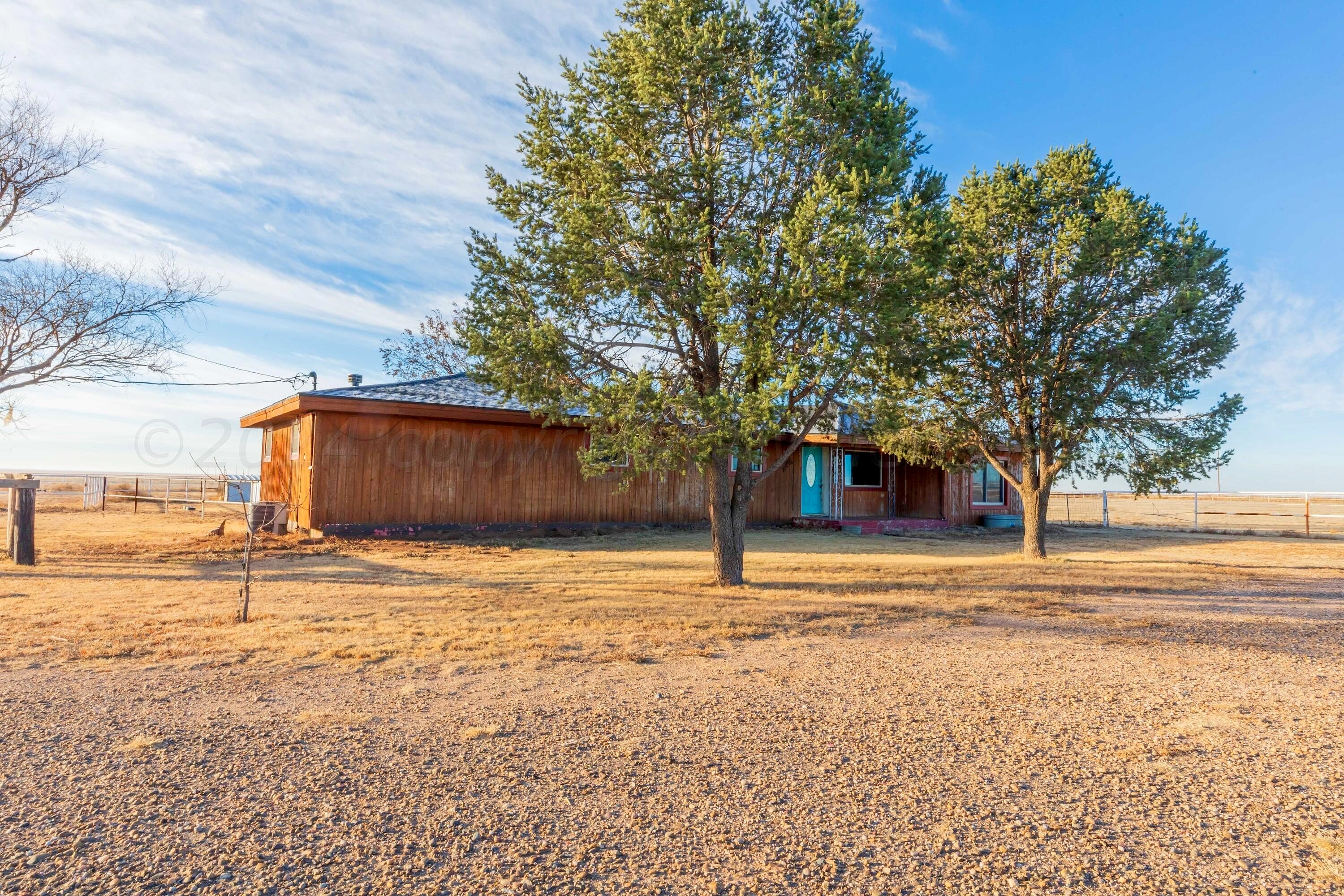 1300 E County Rd 283