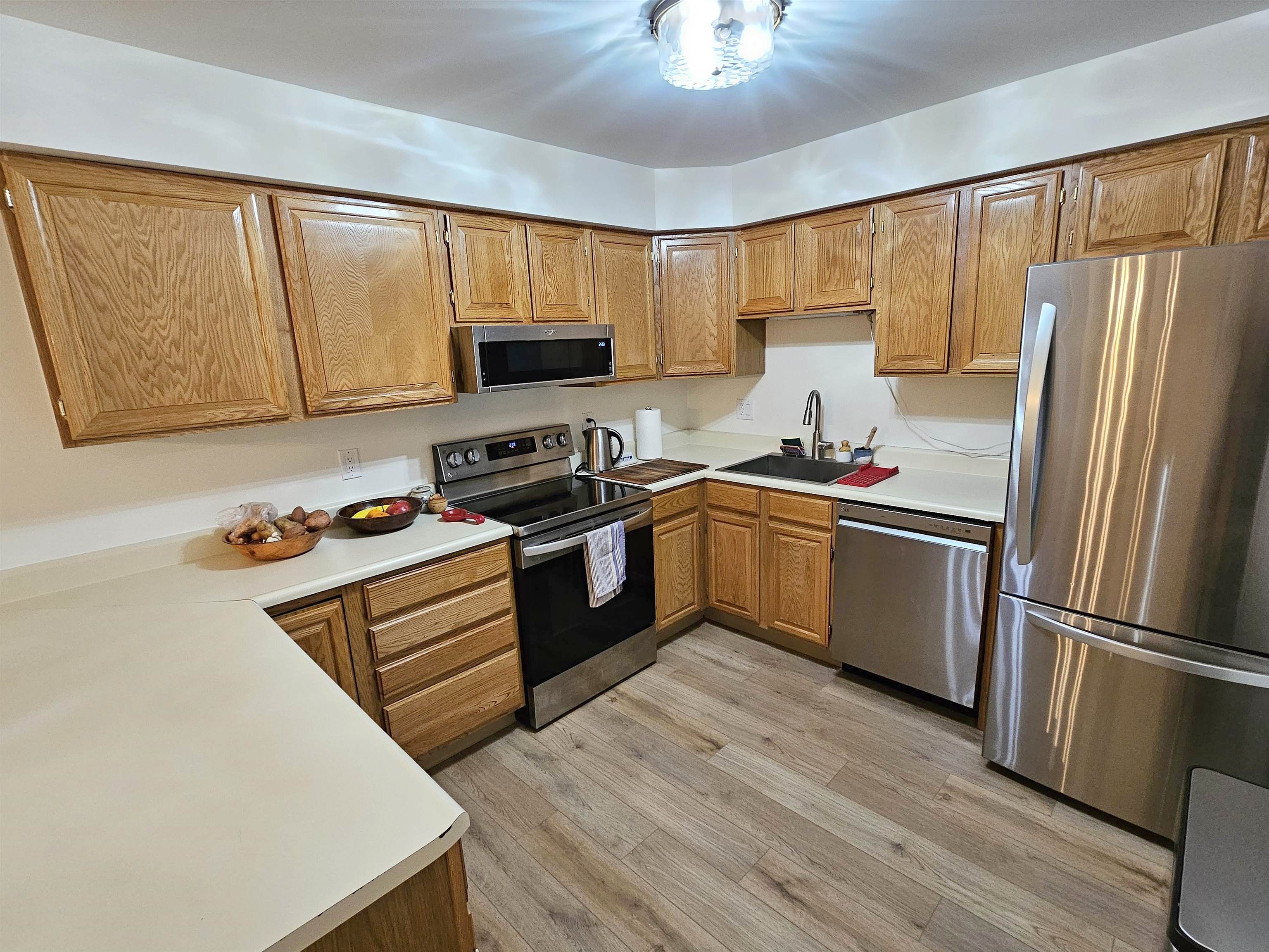 227 MAIN ST Unit 328