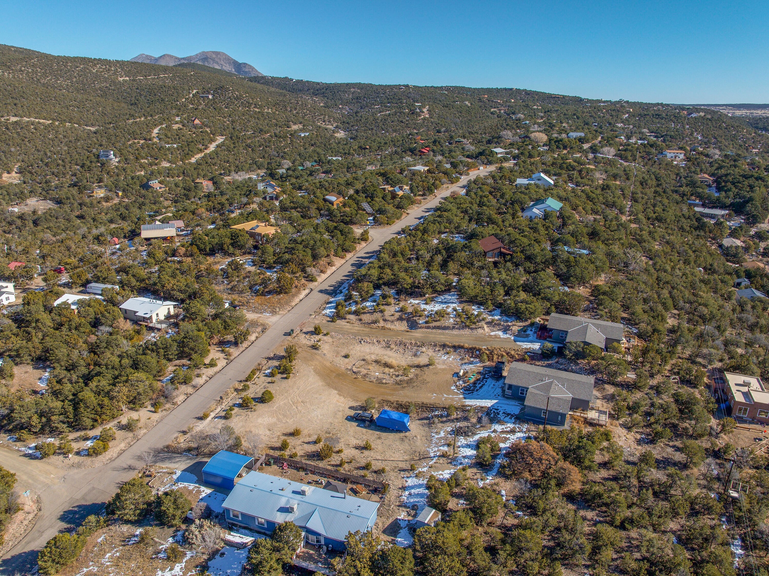 40 Pinon Hts Rd