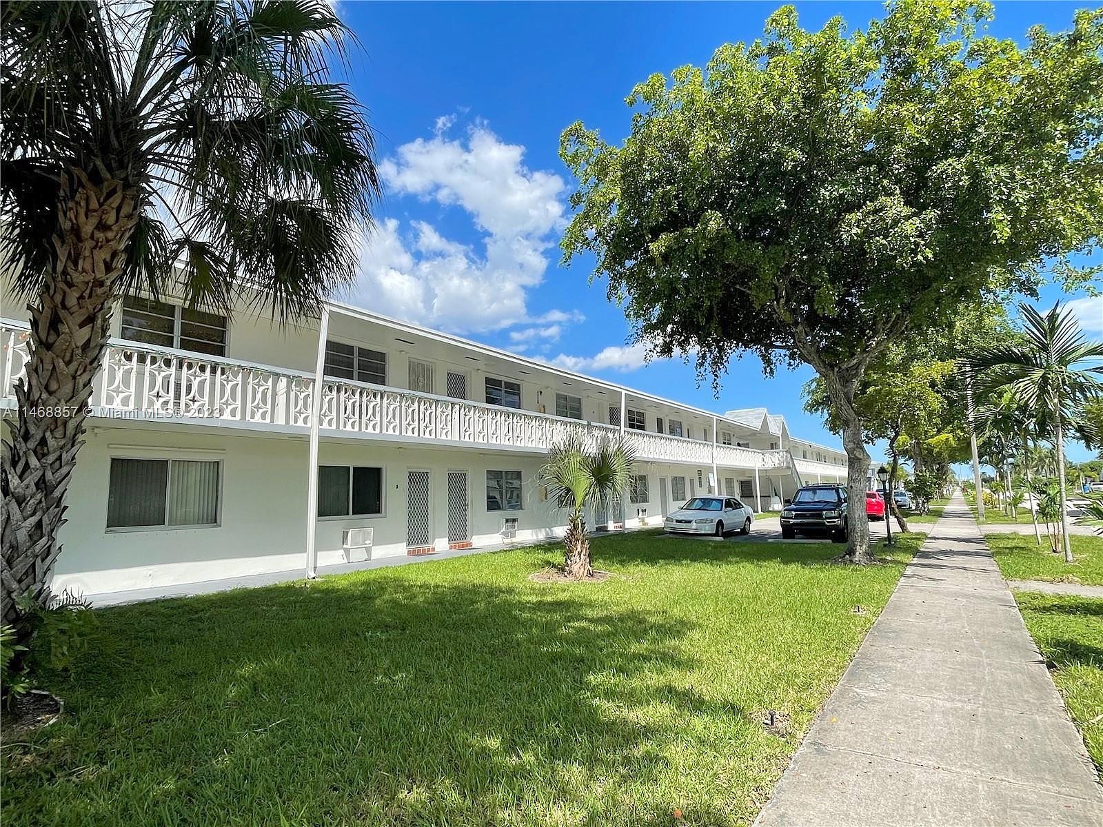 101 NW 204th St Unit 26  