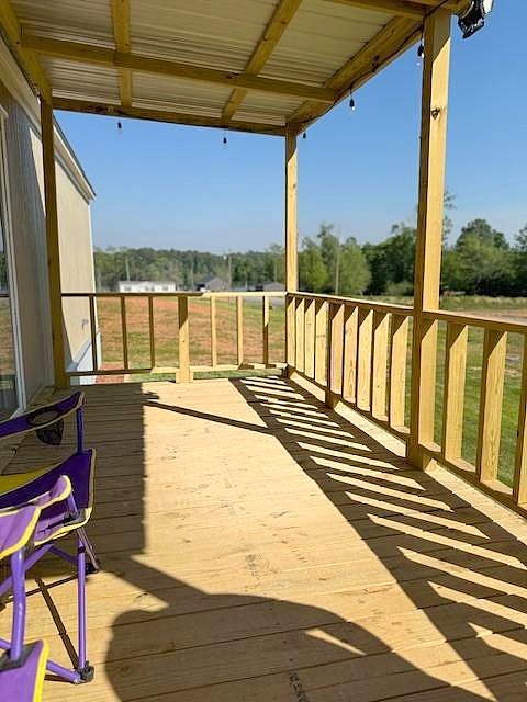 103 Queen Bee Ln  