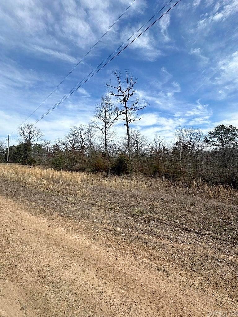 360 Pinewood Cir S  